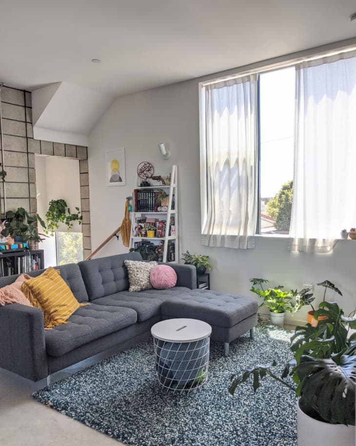 Small Industrial San Diego Apartment | Apartment Therapy